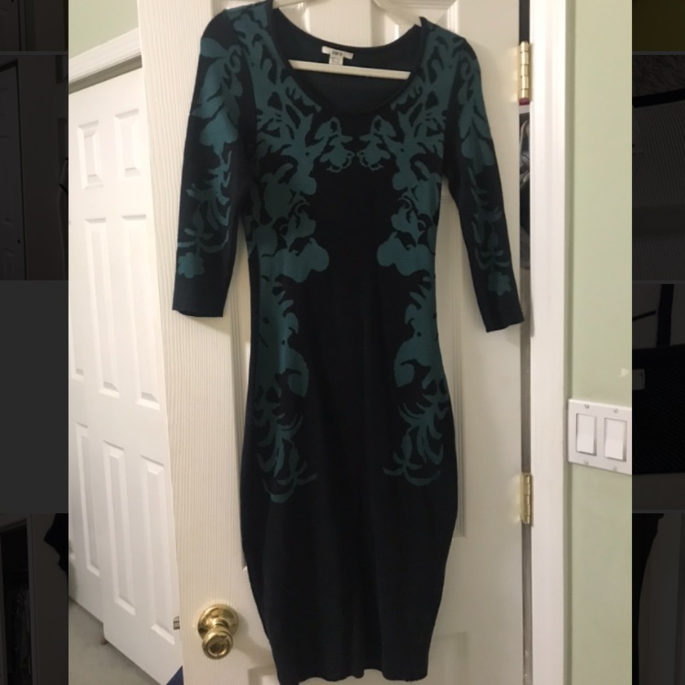 Bar III Long Sleeved Black & Green Bodycon Dress